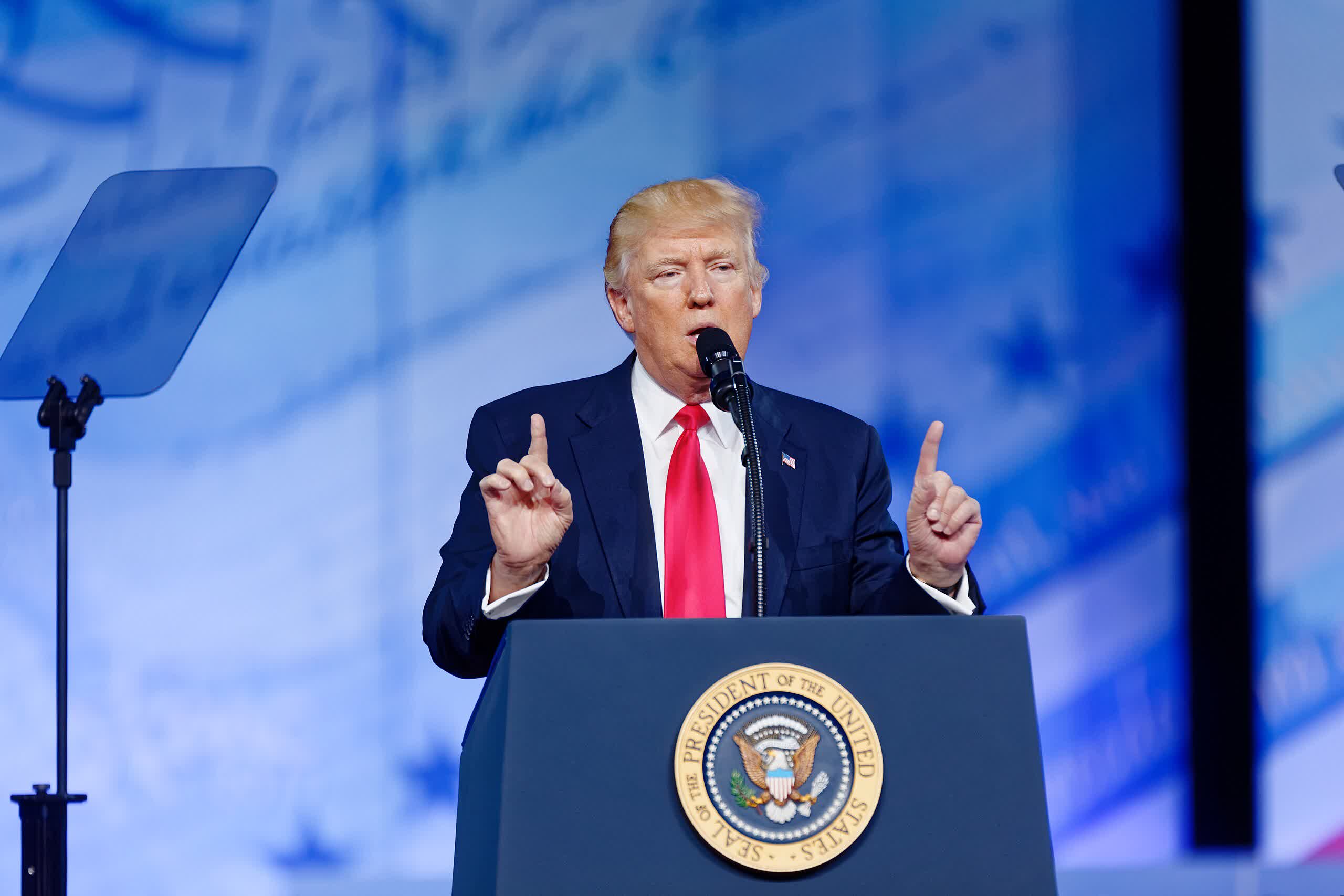 Trump signs executive order delaying TikTok ban for 75 days